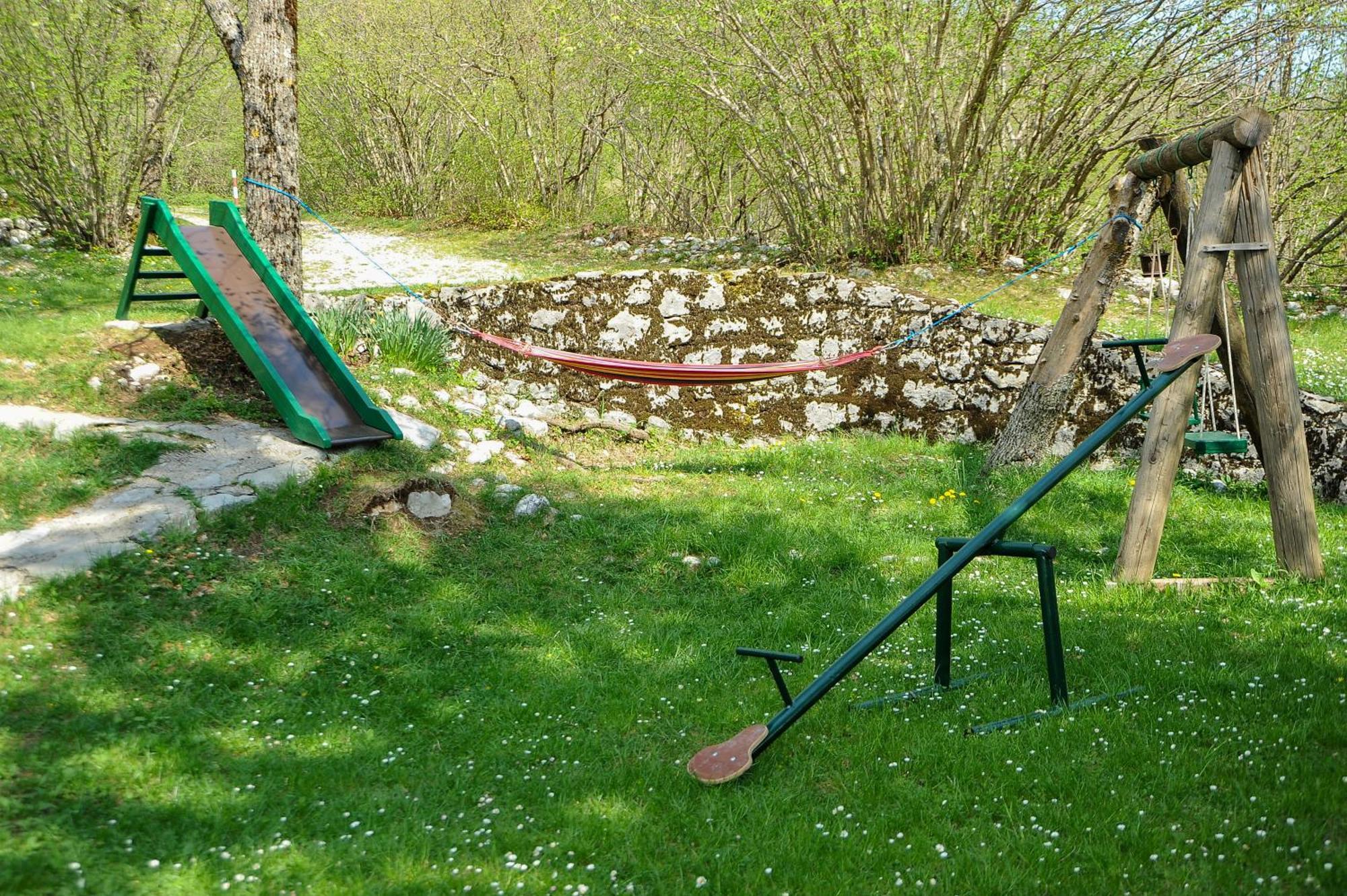 Lovcen4Me Cetinje Exterior foto