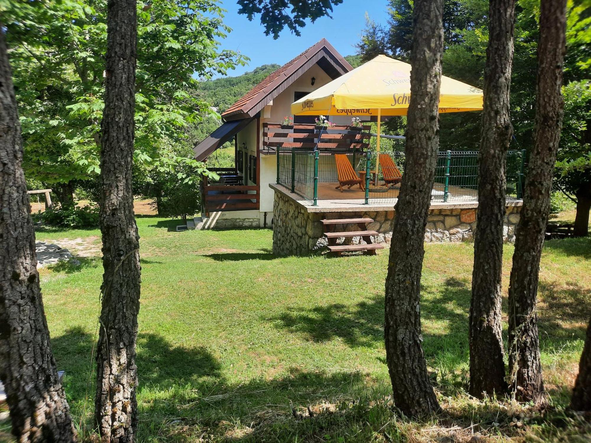 Lovcen4Me Cetinje Exterior foto