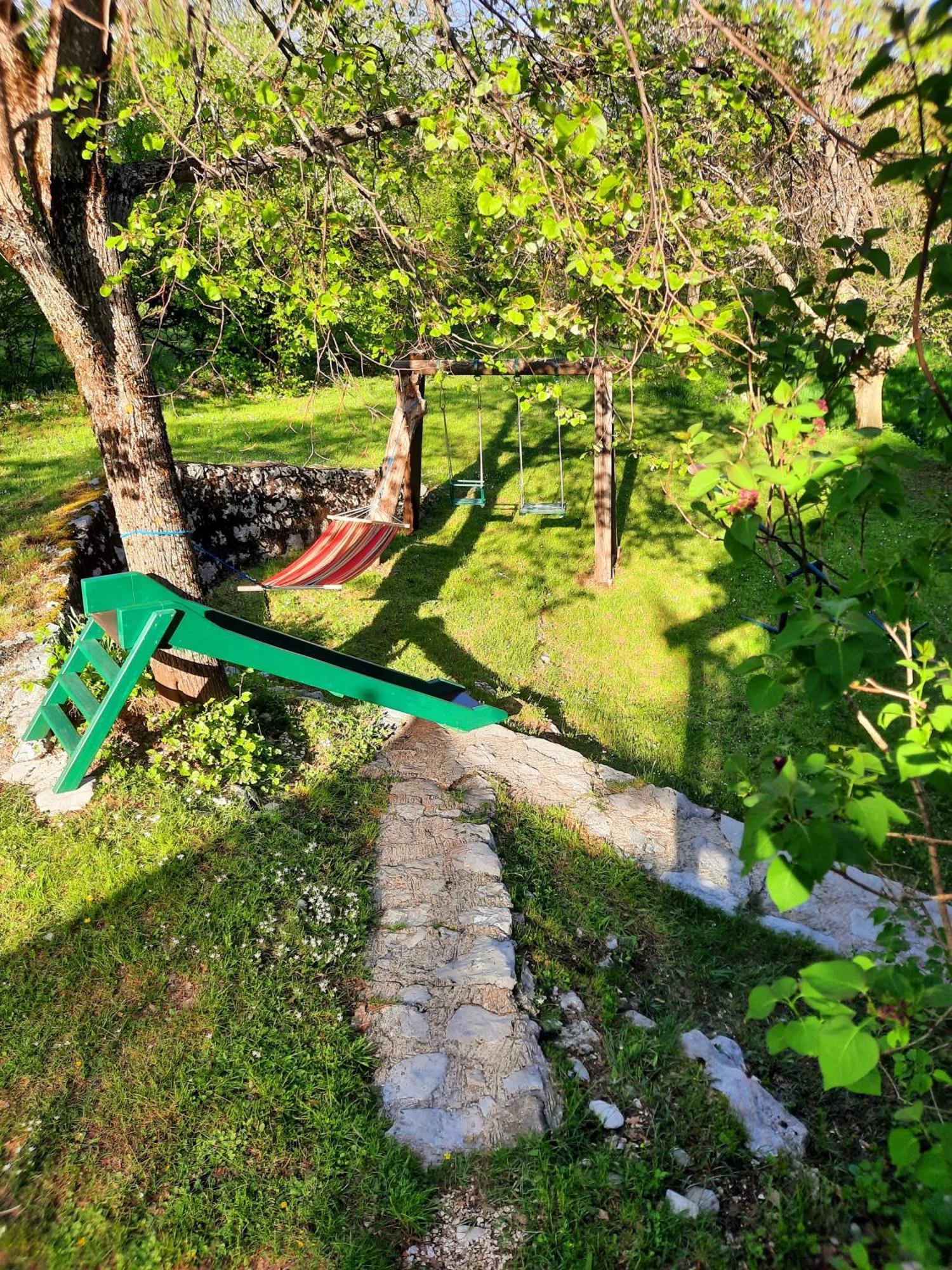 Lovcen4Me Cetinje Exterior foto